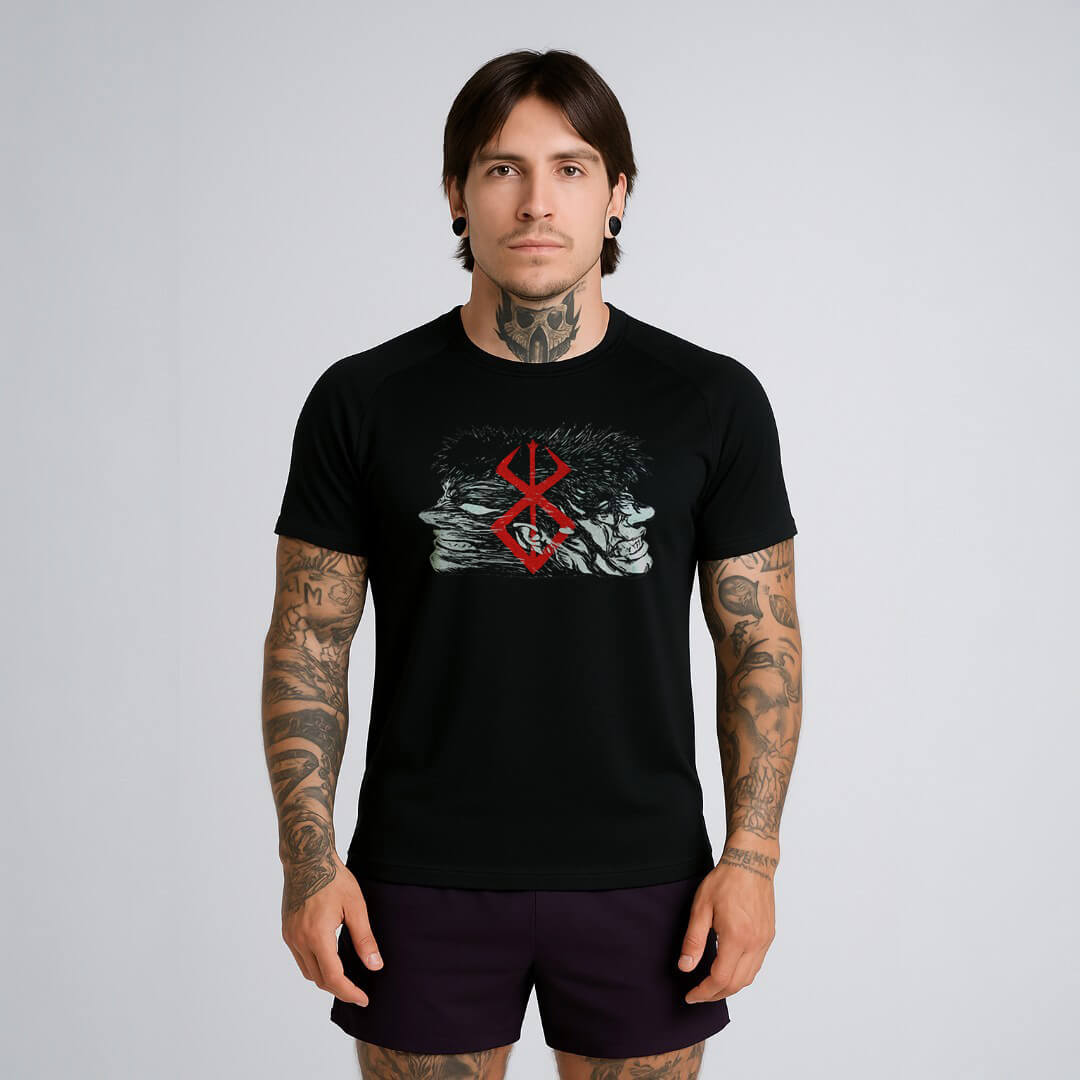 CAMISETA ANIME FIT™️ BERSERK GUTS CONFUSÃO