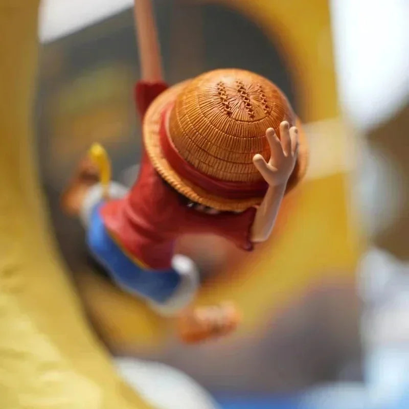 LUMINÁRIA ACTION FIGURE LUFFY MOON LIGHT
