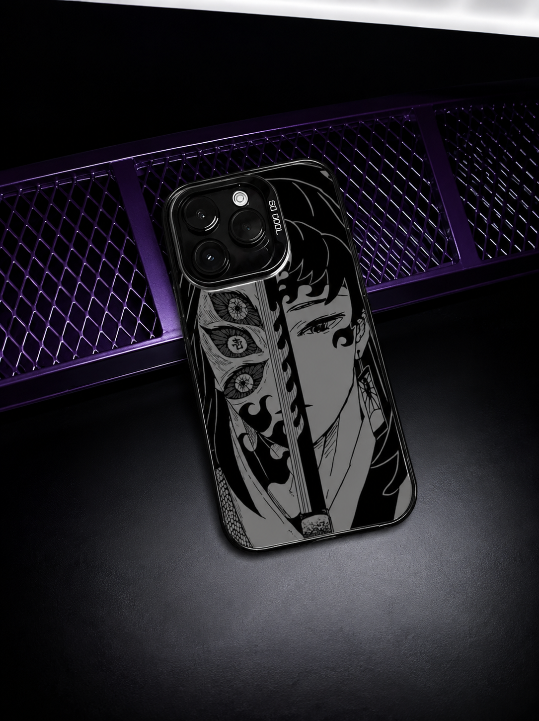 CAPINHA DE IPHONE KOKUSHIBO DEMON SLAYER METALIZADO