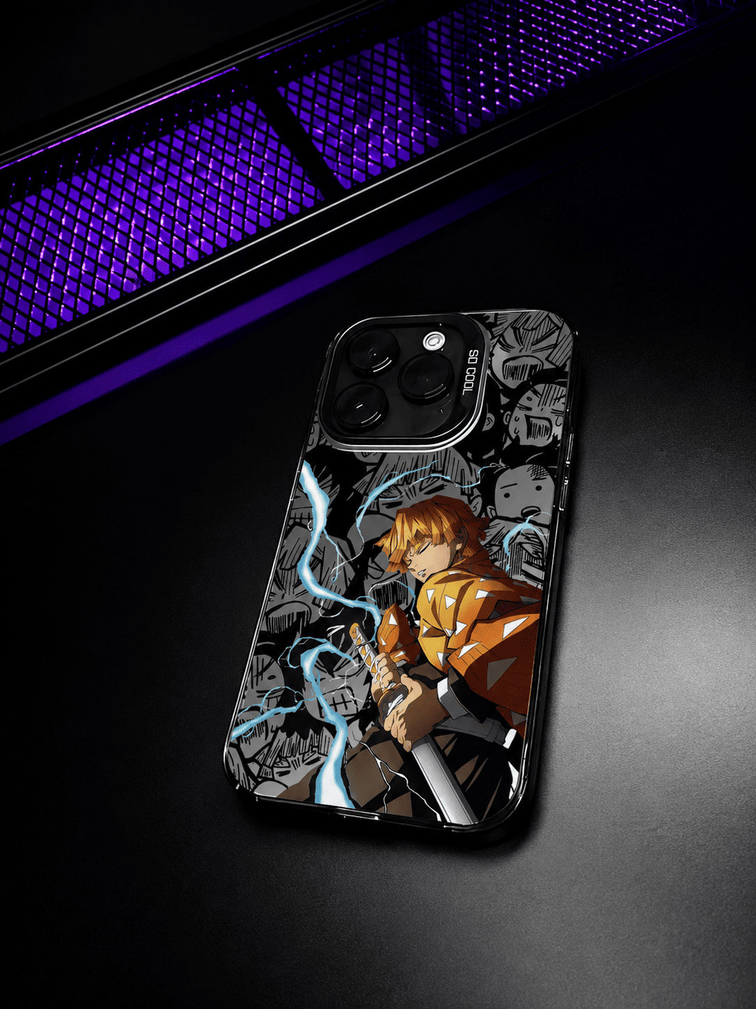 CAPINHA DE IPHONE ZENITSU DEMON SLAYER METALIZADO