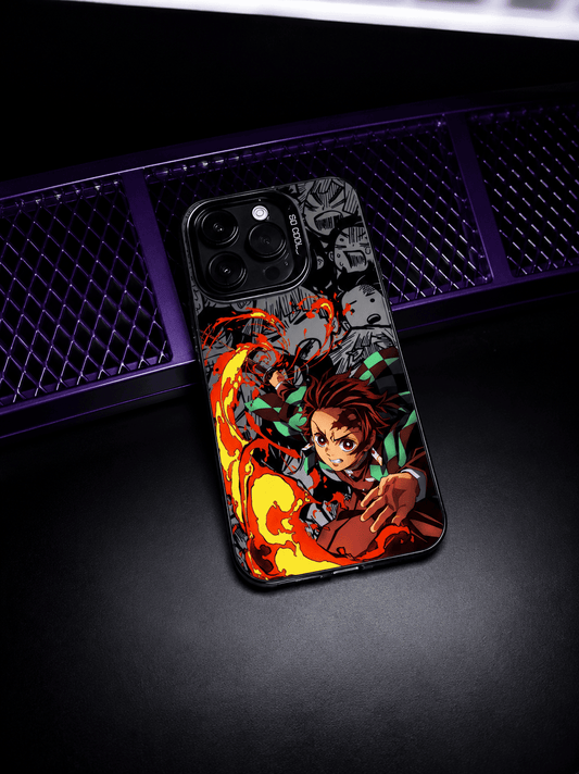 CAPINHA DE IPHONE TANJIRO DEMON SLAYER METALIZADO
