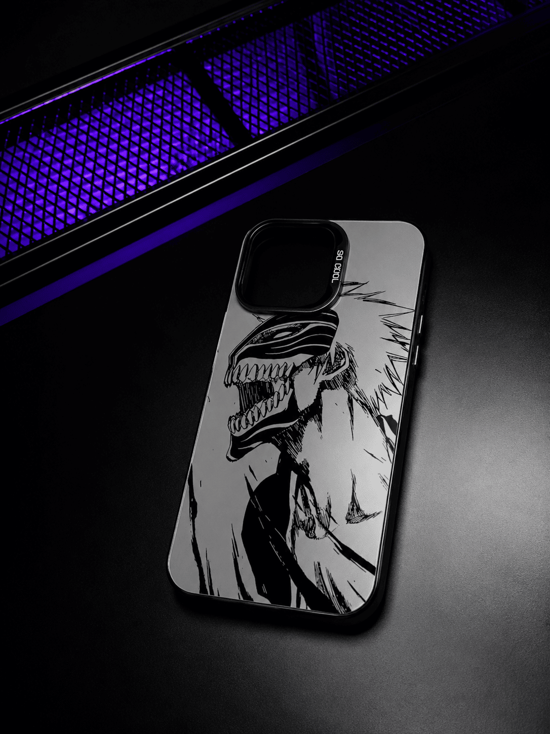 CAPINHA DE IPHONE ICHIGO O GRITO METALIZADO