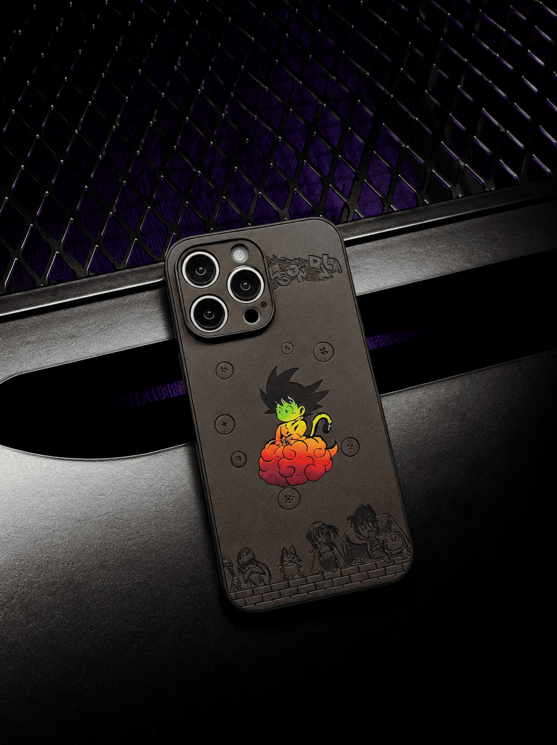 CAPINHA DE IPHONE VERSÃO CROMÁTICA GOKU