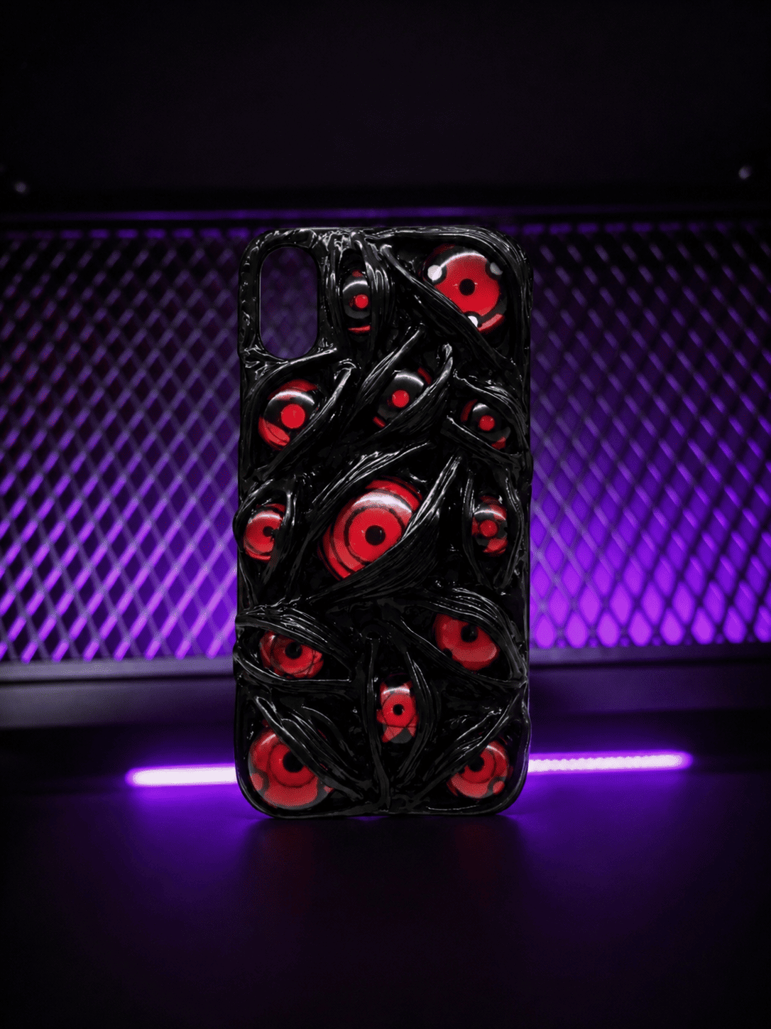 CAPINHA DE IPHONE REALISTA DO SHARINGAN