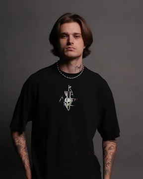 CAMISETA OVERSIZED PREMIUM BERSERK GUTS SKULL