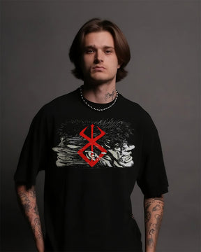 CAMISETA OVERSIZED PREMIUM BERSERK GUTS CONFUSÃO