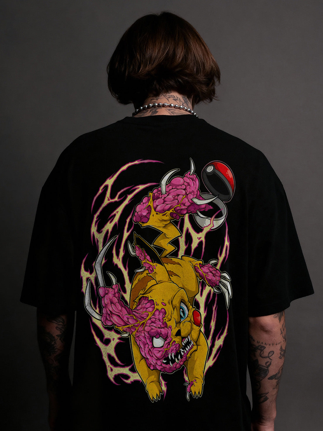 CAMISETA OVERSIZED PREMIUM POKÉMON PIKACHU