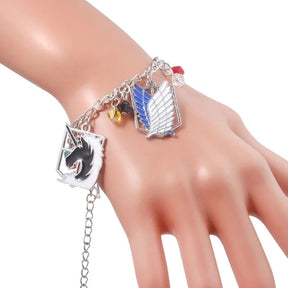 PULSEIRA DE ATTACK ON TITAN